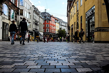 město, alej, nákupní pasáž, průchod, historické centrum, člověk, společnost, sociální život, žít, hnutí, domy