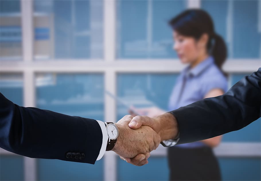 shaking hands, handshake, boss, executive, businesswoman, women's power, specialist, woman, female, businessmen, cooperation
