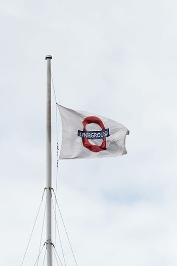 london, united, kingdom, -, august, 20, 2017, underground, logo, flying, flags, taken