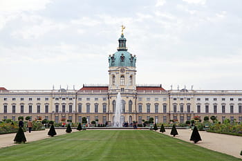 berlínský palác, architektura města, městské krajiny, historické budovy, Evropský palác, zelené zahrady, Funkce fontány, panorama města, kulturní památka, turistická atrakce, architektonický design