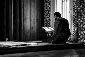 quran, read, islam, muslim, arabic, book, allah, prayer, time, flower, black and white