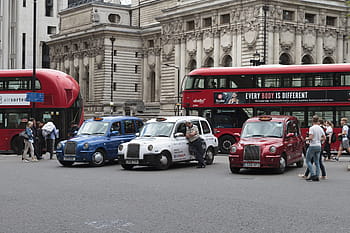 london, united, kingdom, -, august, 20, 2017 taxis, buses, waiting, fares, london tourist district, taken
