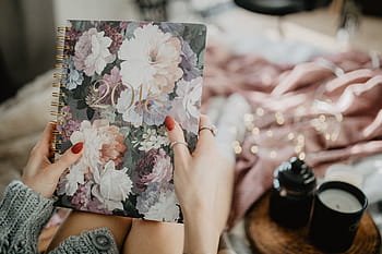 escritura, cuaderno, mentira, cama, café, velas, panes de jengibre, hembra, niña, mujer, espacio de trabajo