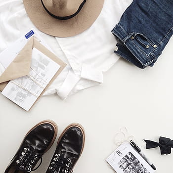 ファッション、 服、 付属品、 ホット、 ジーンズ、 黒、 ブーツ、 メモ帳、 切符売場、 旅行、 白