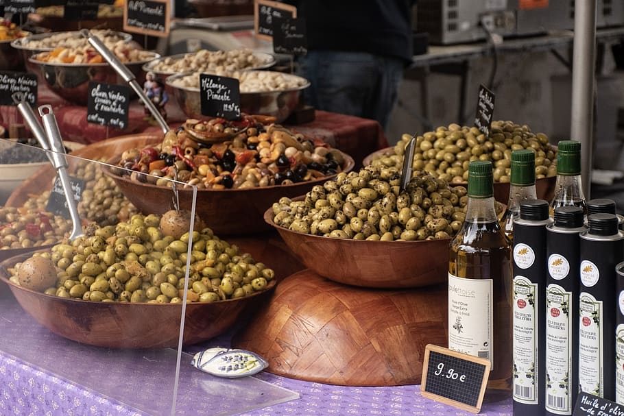 olives, olive oil, market day, market, country market, produce, farmers market, outdoor market, village market, forcalquier, provence