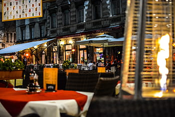 Split Chorwacja, kawiarnia, wieczór, noc, życie nocne, płomień, podgrzewacz, ciepło, romantyk, restauracja, kawiarnia chodnikowa