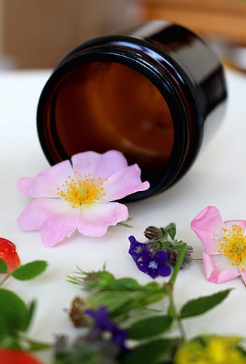 natural cosmetics, cosmetics, flowers, beauty, skin care, wellness, care, glass, fragrance, close up, summer plant