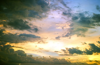 สีเหลือง, ขาว, เมฆ, ท้องฟ้า, สวย, สีน้ำเงิน, มีเมฆมาก, เบา, ช่องว่าง, พระอาทิตย์ตกดิน, สภาพอากาศ