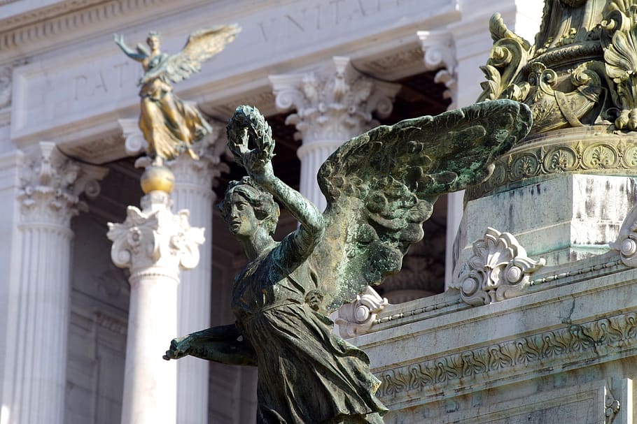 rome, monument, italy, landmark, sculpture, laurel wreath