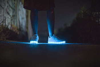 guidato, scarpa, calzature, scarpe da ginnastica, luce, buio, notte, gambe, all'aperto, viaggio