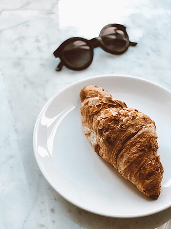 breakfast, croissant, sunglasses, pastry, food, snack, plate, white