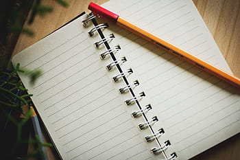 ještě pořád, položek, věci, notebook, časopis, stránek, řádky, pero, stůl, bokeh
