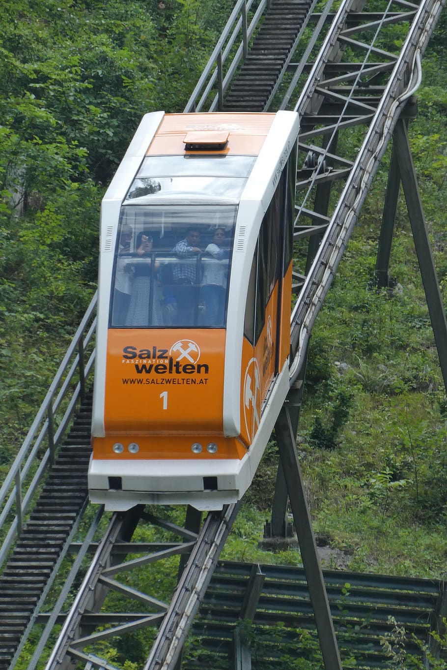 hallstatt, salzkammergut, cableway, holiday, tourism, austria, mountain, gondola, transport, alps