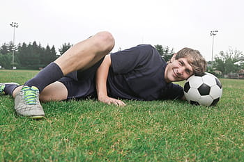 fotbalový hráč, představují, polštář, tráva, sportovec, atletický, Fotbal, hra, zelená, světlo, venku