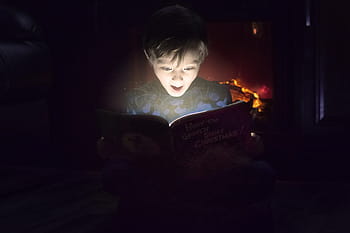 čtení, překvapený, děti čtení, číst, rezervovat, knih, příběh, čas na příběh, magický příběh, kouzelnou knihu, představivost